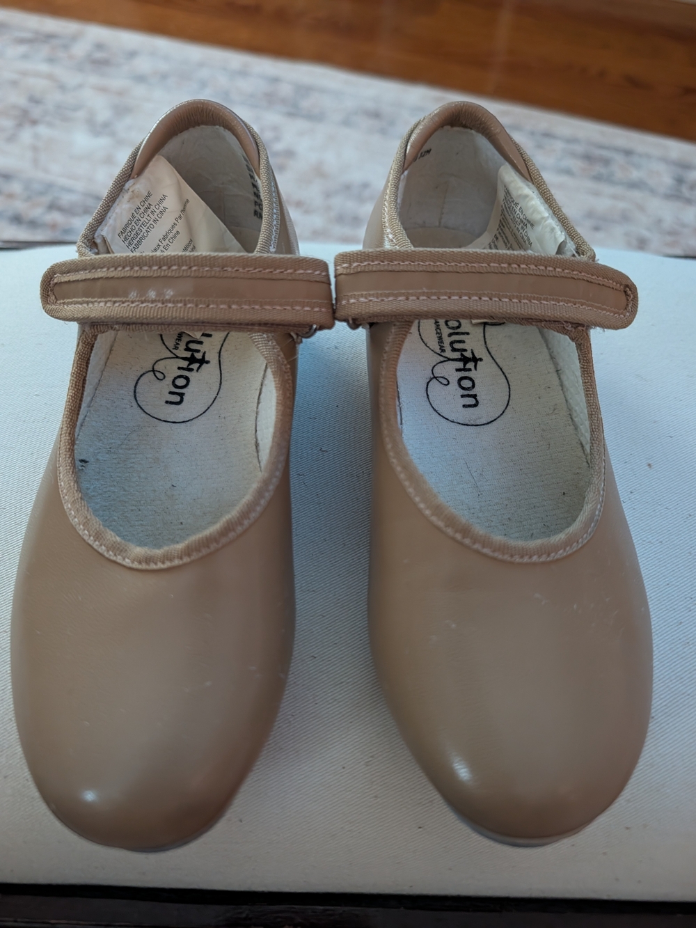 Revolution Tan/Beige Tap Shoes, Size 3